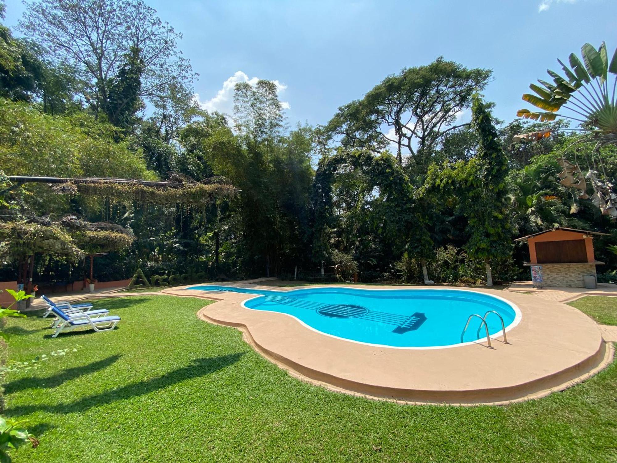 Arcadia Cabanas Vacacionales Retalhuleu Exterior photo