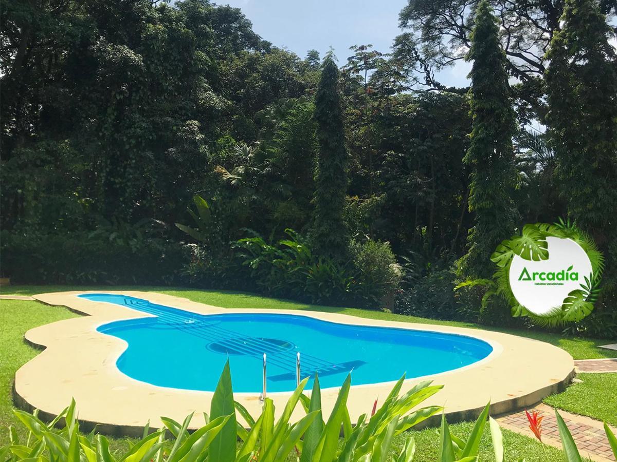 Arcadia Cabanas Vacacionales Retalhuleu Exterior photo